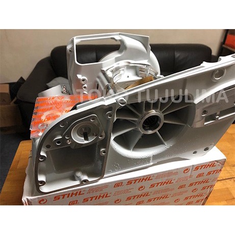 STIHL CHAINSAW crankcase 070/ms-720. BODY