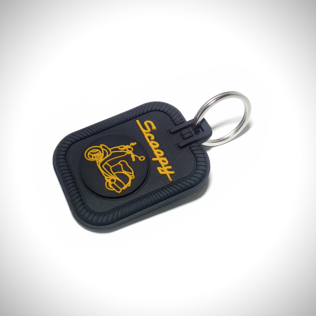 GANTUNGAN KUNCI MOTOR SCOOPY 3D 2 SISI BOLAK BALIK - GANTUNGAN KUNCI SCOOPY UNIK KEREN RUBBER KEYCHA