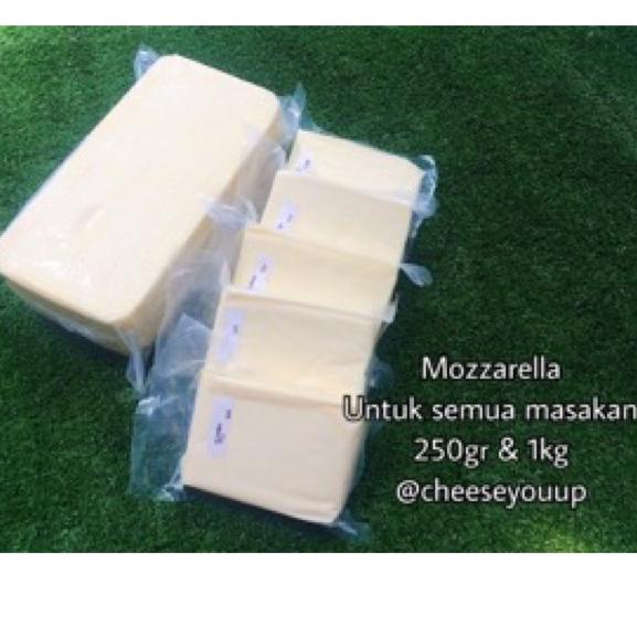 

QualityControl✔️✔️-Keju mozzarella serbaguna 250gr