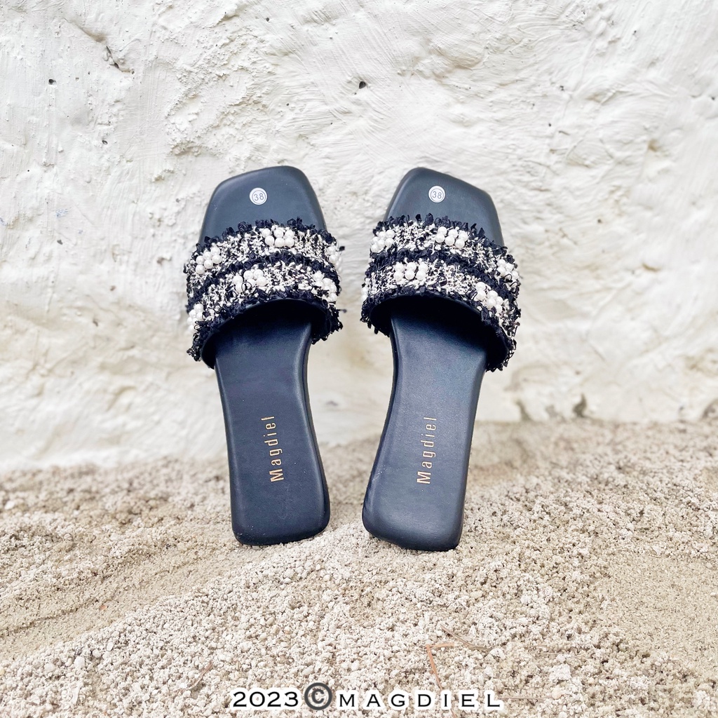 Eliana Sandal Flat Wanita