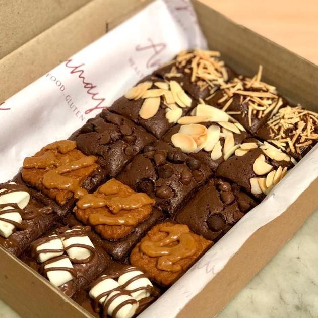 

➭ GLUTEN FREE FUDGY BROWNIES! Size ✦