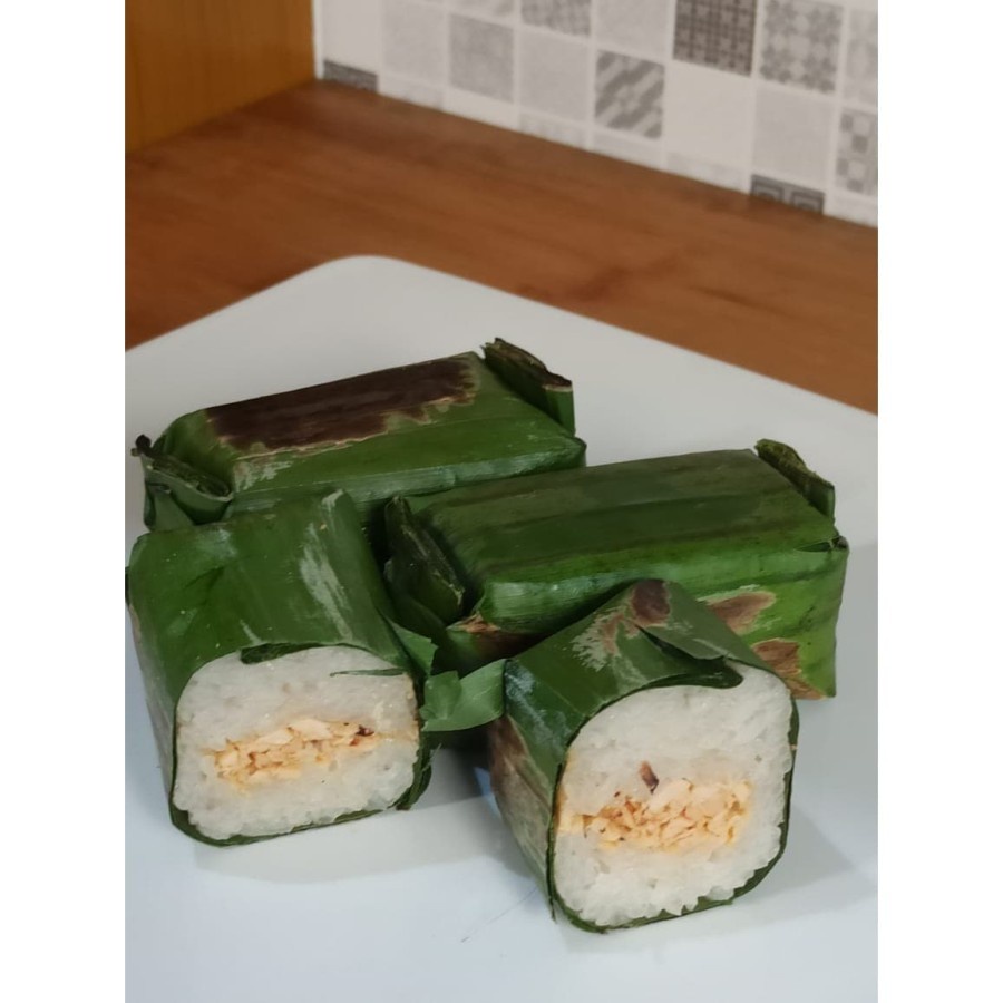 

Kue lemper ayam bakar, enak dan murah( Home Made )