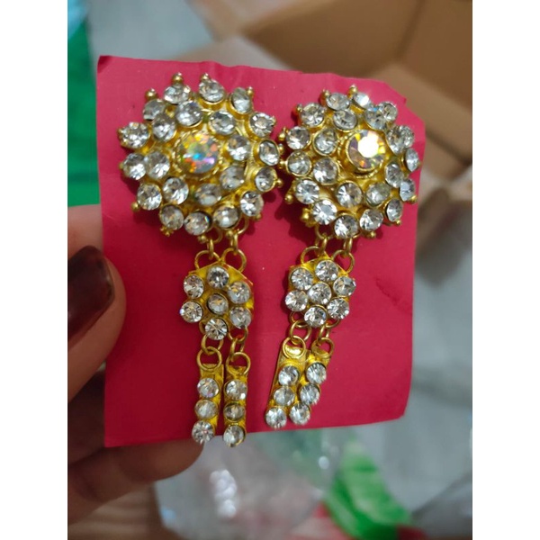 giwang atau anting jaran kepang