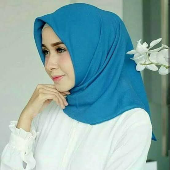 HARGA TERMURAH JILBAB BELLA SQUARE SEGI EMPAT / HIJAB BELLA SQUARE TERBARU WARNA TERLENGKAP BIRU TUR