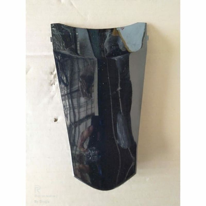 Cover tail stop sambungan body kanan kiri. cover pet stop Revo 100 Revo lancip pertama