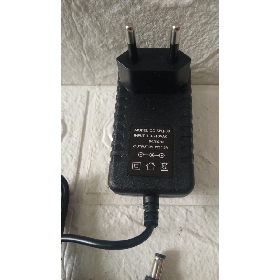 Adaptor BUAT speaker SIMBADDA Model QD SPQ 03 Input 110-240VAC 50/60Hz Output 9V 1.5A