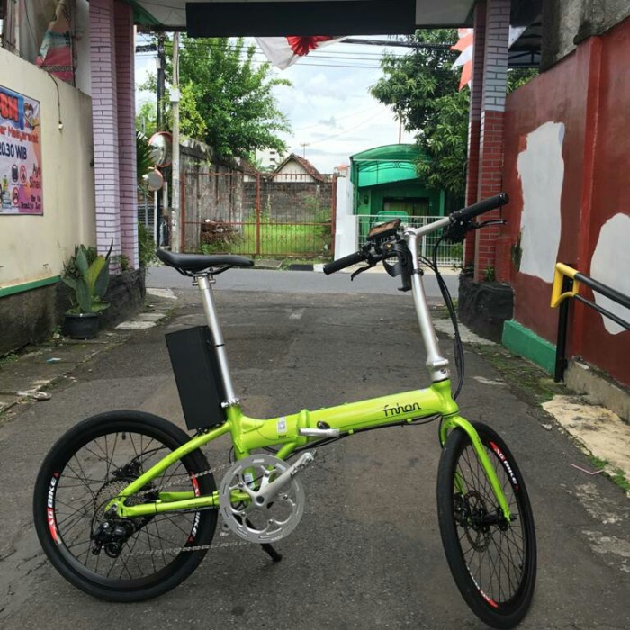 sepeda lipat fnhon blast hijau glosy 10s shimano mt200 e bike dinamo