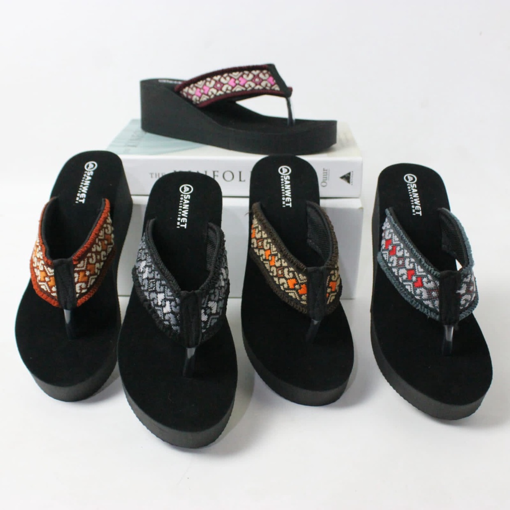 sandal wedges jepit rajut motif wanita fashion