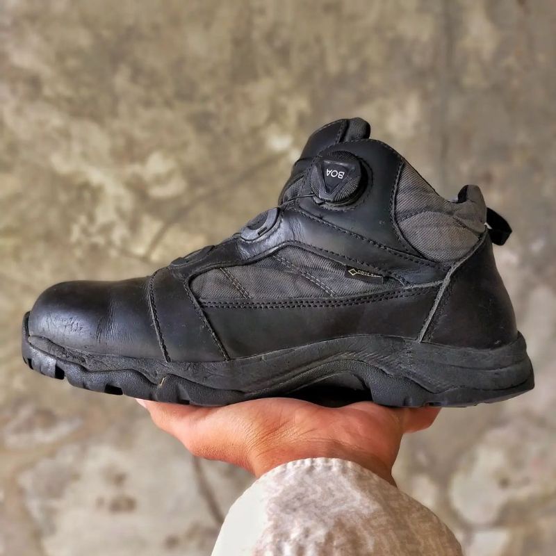 sepatu gunung boa system korea second outdoor size 42