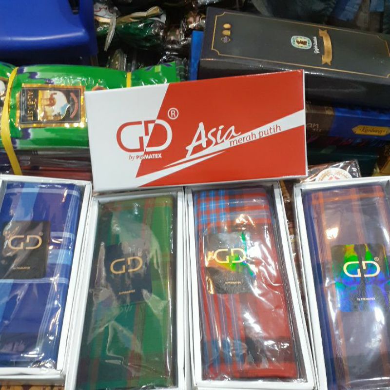 Sarung gajah duduk asia merah putih motif terbaru