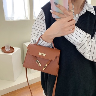 Mini Minimalist Flap Square Bag Turn Lock Square Bag Crossbody Bag Handbag 10020