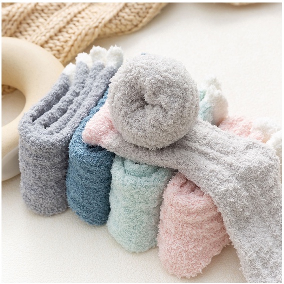 Kaos Kaki Wool Wanita Musim Dingin