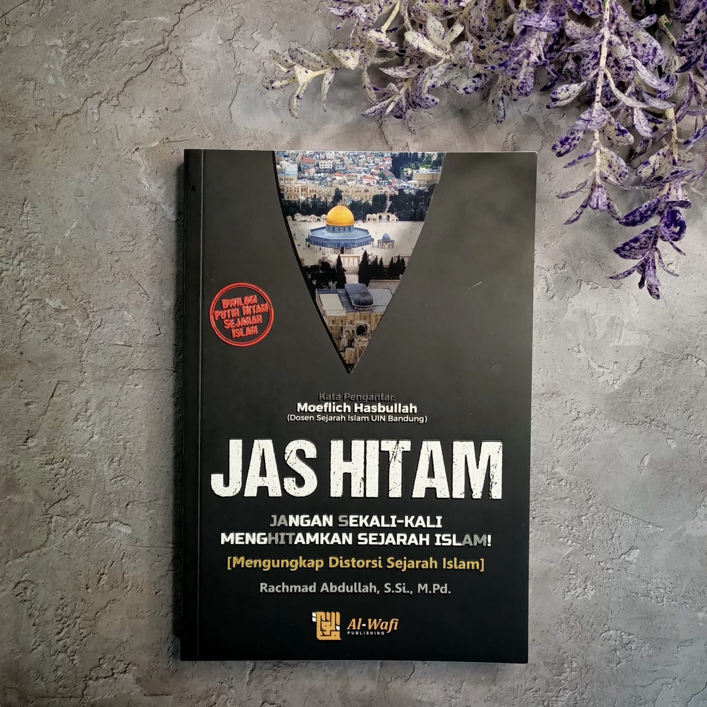 

Jas Hitam Penerbit: Al-Wafi Publishing