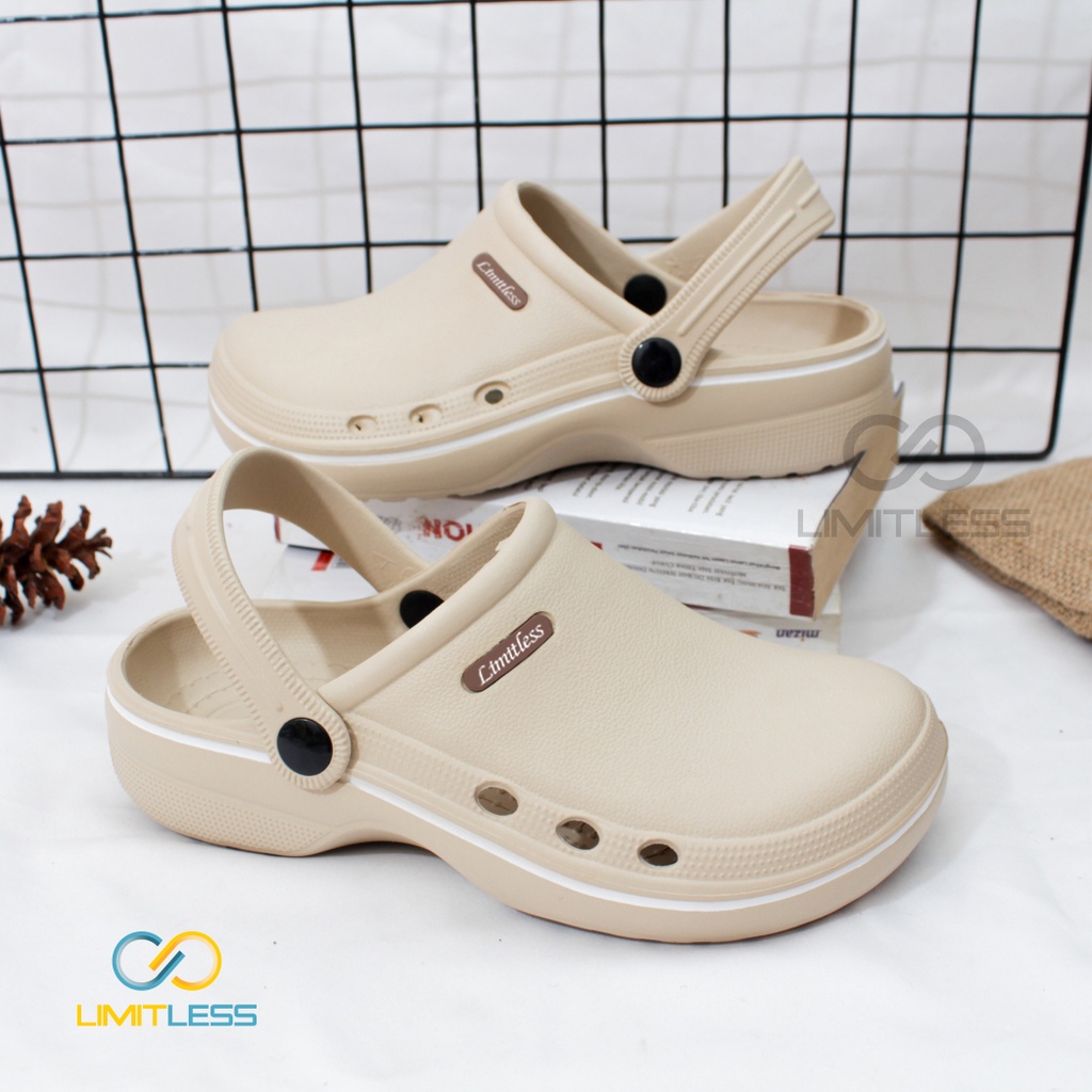 Sandal Baim Wanita Casual Sendal Kodok Wanita Laboratorium Medis Sendal Wanita Bakpao Limitless Slip On