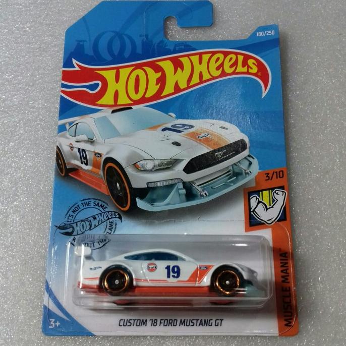 HOT WHEELS 18 FORD MUSTANG GT. CARD MUSCLE MANIA. TAMPO GULF. SPOILER.