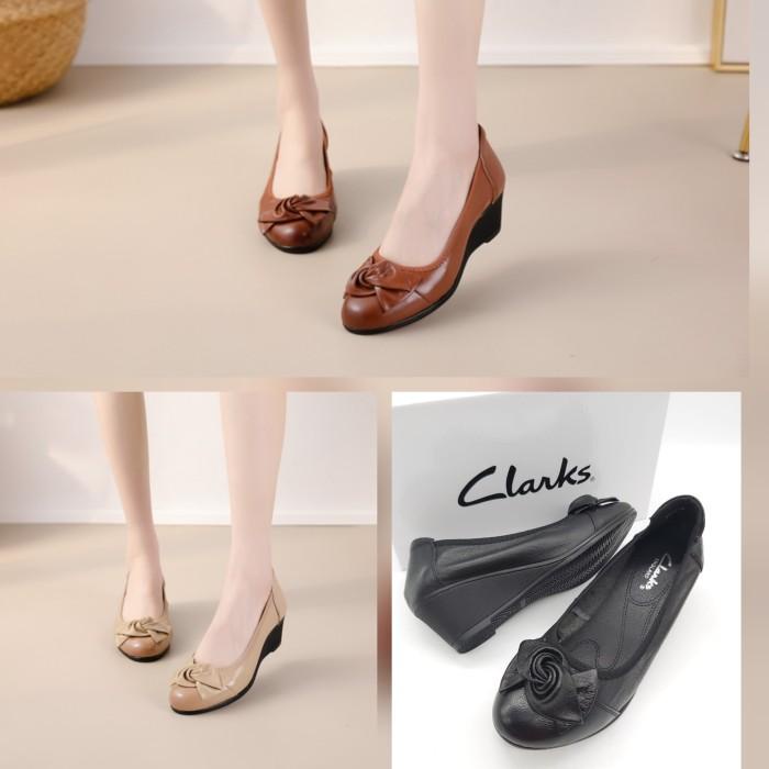 Terlaris Sepatu Clarks Wedges/Sepatu Wanita Clarks Wedges