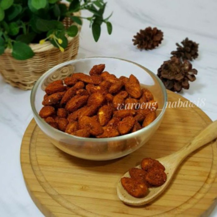 

Kacang Almond panggang Pedas 250gr