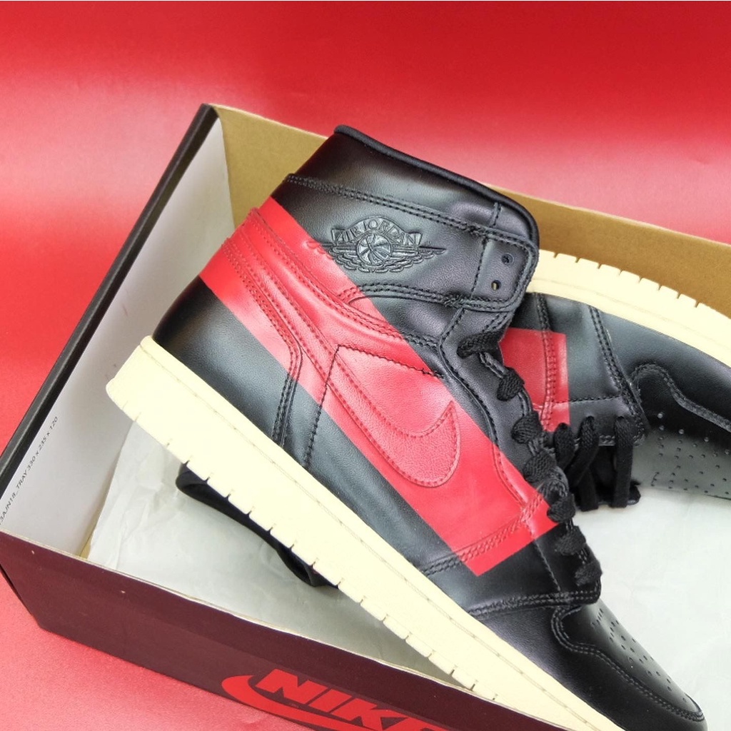 Air Jordan 1 Retro High Defiant Couture