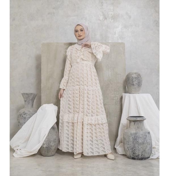 TERPERCAYA SAMBINOE X SHELLA ALAZTHA Shella Dress Alaztha Dress Brukat Dress Brokat Dress Brukat Lac