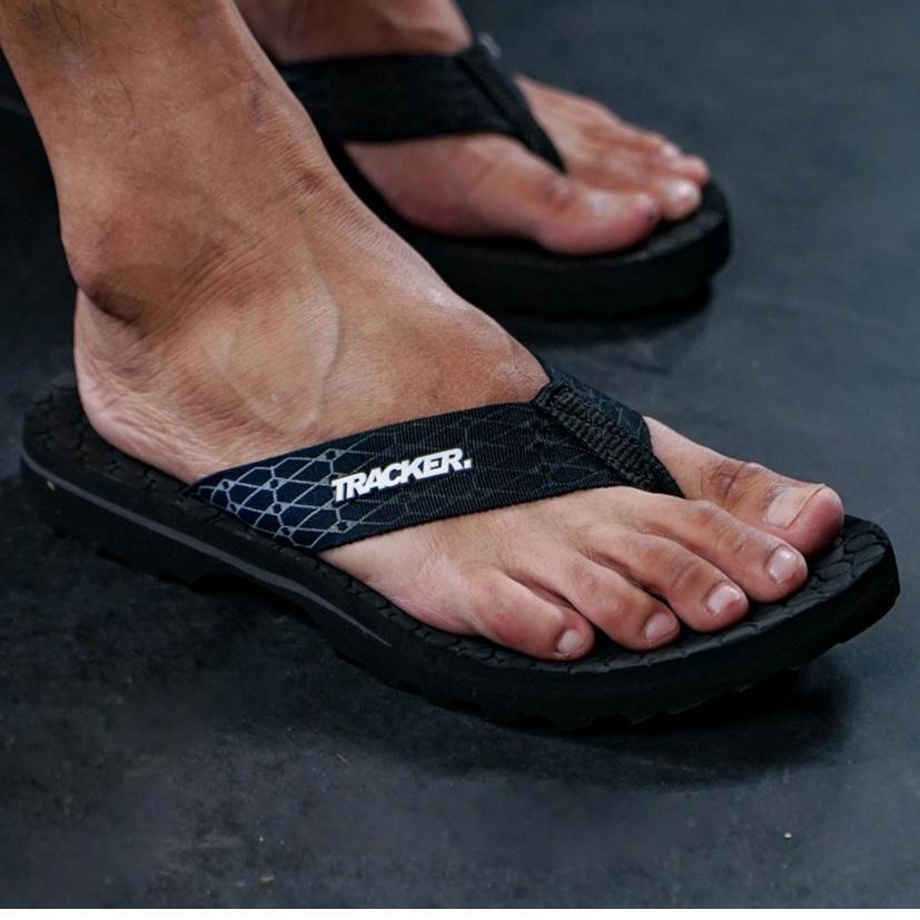 STOK TERBATAS Sandal Pria Lokal Tracker Milestreet