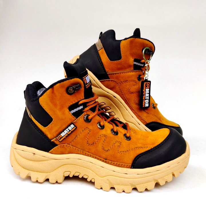 Sepatu safety pria , sepatu safty Sepatu outdoor Sepatu touring