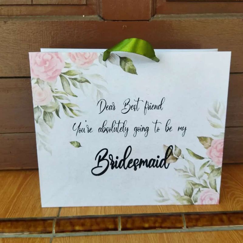 

PAPERBAG BRIDESMAID