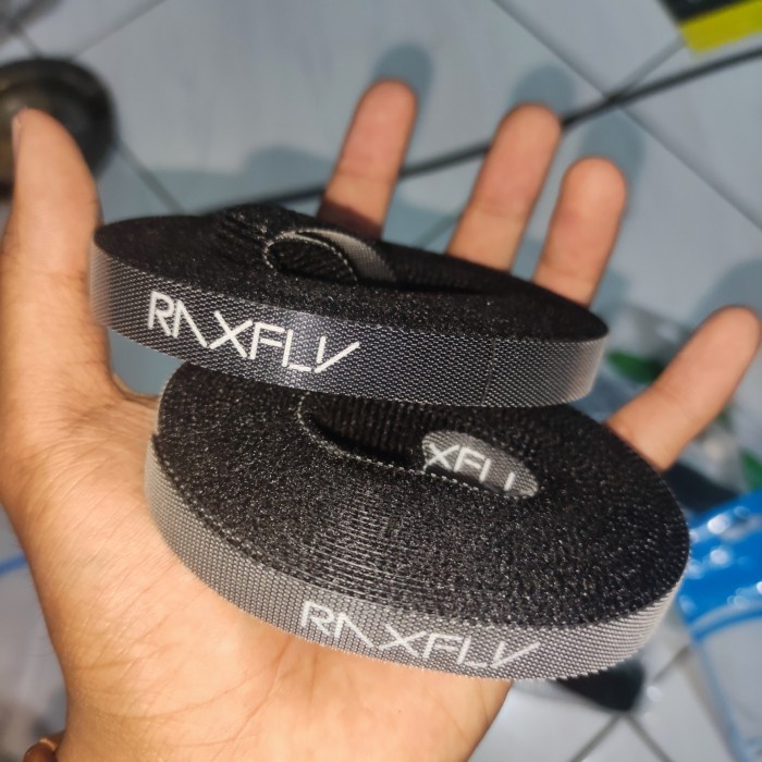 

Terlaris Cable Kabel Management 5 Meter Tali Pengikat Kabel Universal