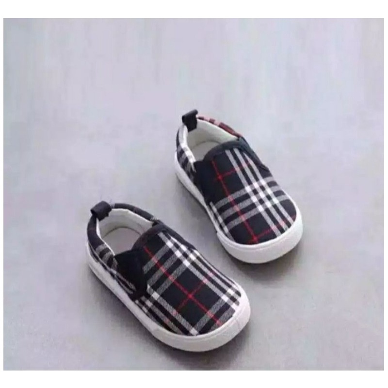 Sepatu Slip On Anak Laki-Laki Dan Perempuan Murah Motif Fanel Lucu Dan Trendy Umur 1-3 Tahun