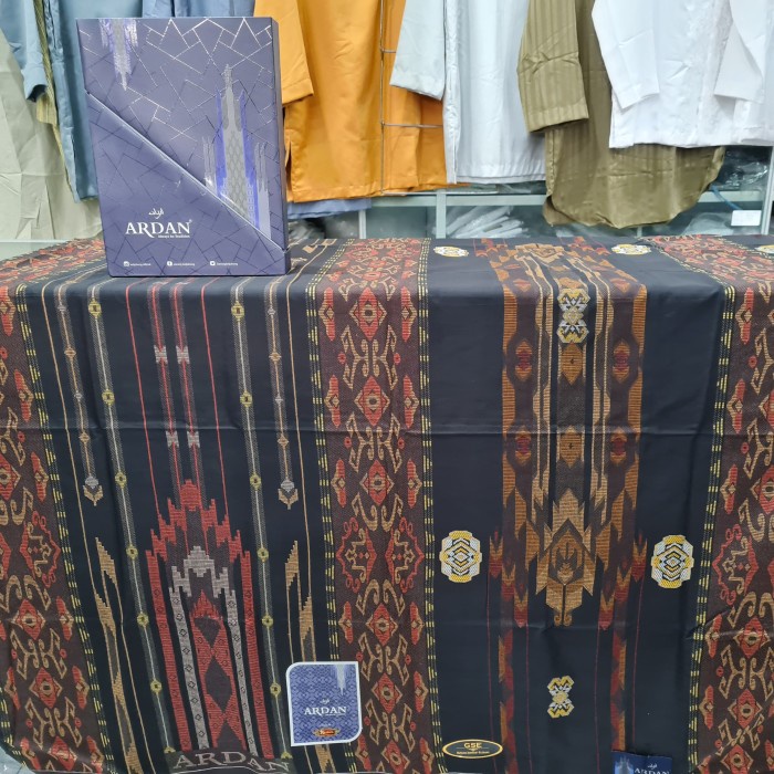 Sarung Ardan Ketjubung GSE Gold Hitam