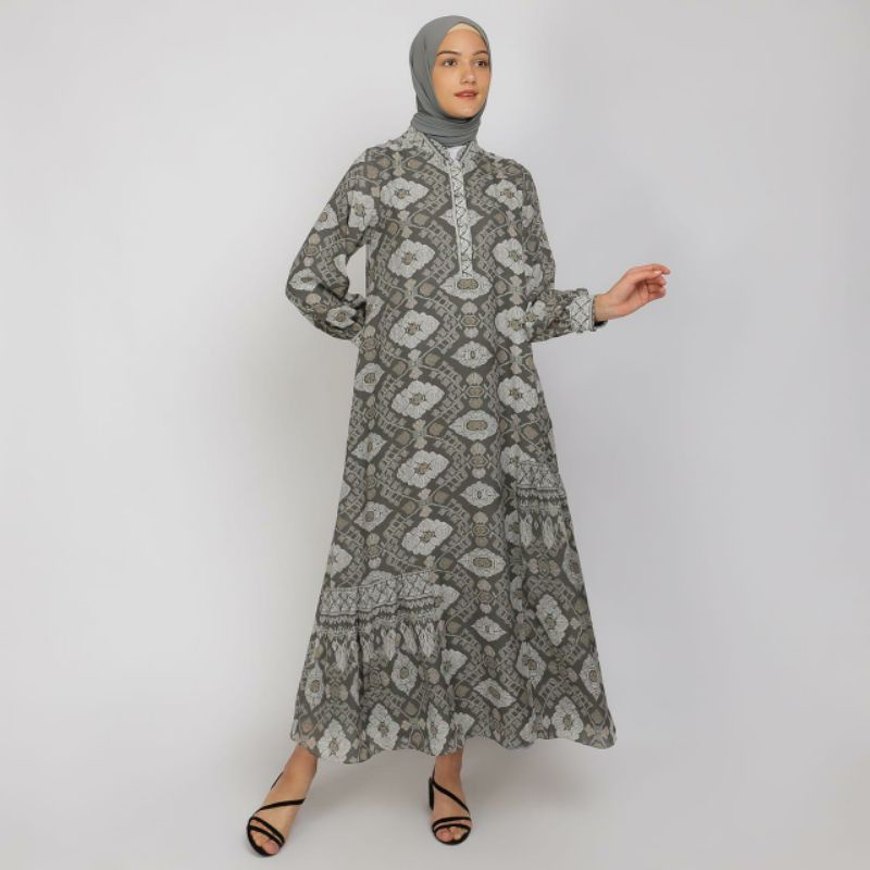 kamilaa Itang Yunasz gamis helena