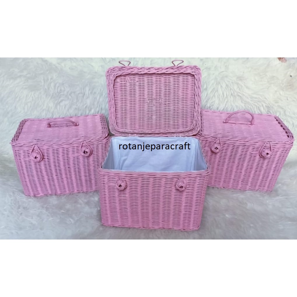 Box Rotan Dengan Handle /Box Rotan