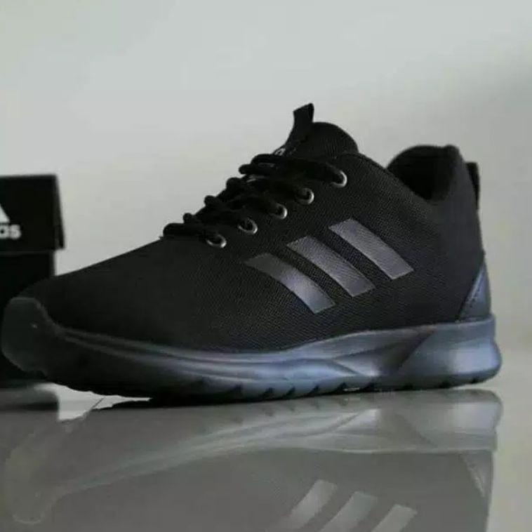 PALING DICARI Sepatu Sneakers Hitam Polos Fullblack Sepatu Pria Sekolah Running Casual