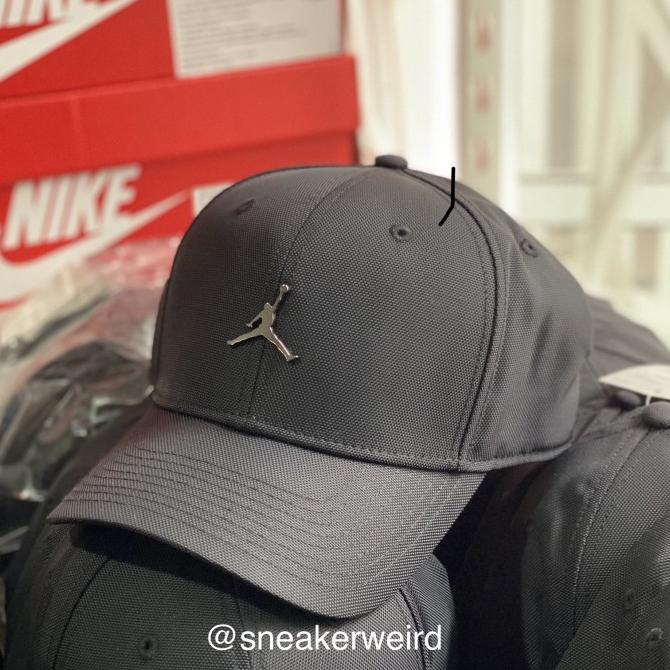 Topi Nike Air Jordan CLC Classic 99 Cap Metal Logo Jumpman