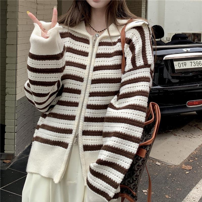 Red Gaya Korea Kerah Bergaris Lengan Panjang Sweater Wanita Musim Gugur dan Musim Dingin Desain Lembut Rasa Niche Ritsleting Rajutan Cardigan top Coat