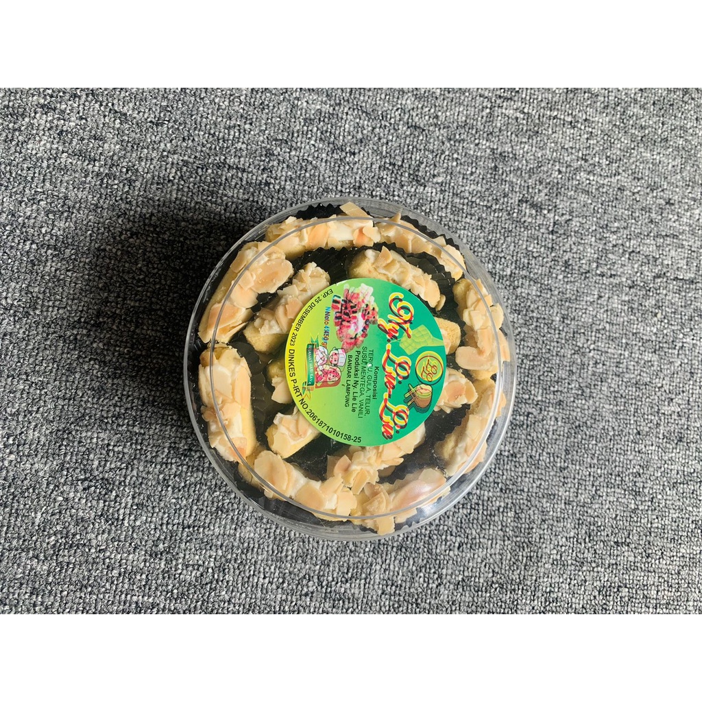 

Nyonya lie lie almond