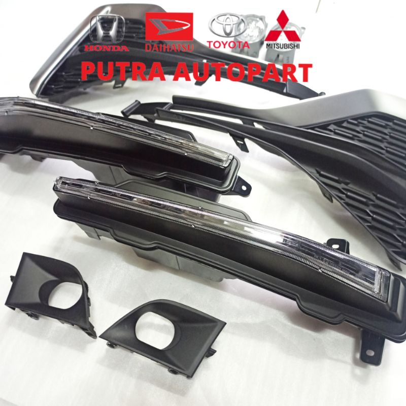 lampu sein drl + cover sein + foglamp + cover foglamp innova zenix 2022up original