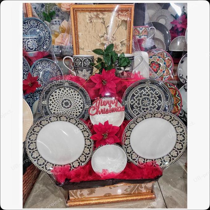 

Parcel Natal Lebaran Pecah Belah Dinner Set - Type E
