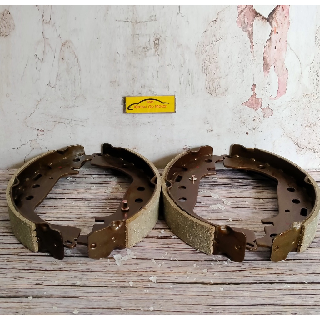 BRAKE SHOE KAMPAS REM BELAKANG YARIS KGW K-291