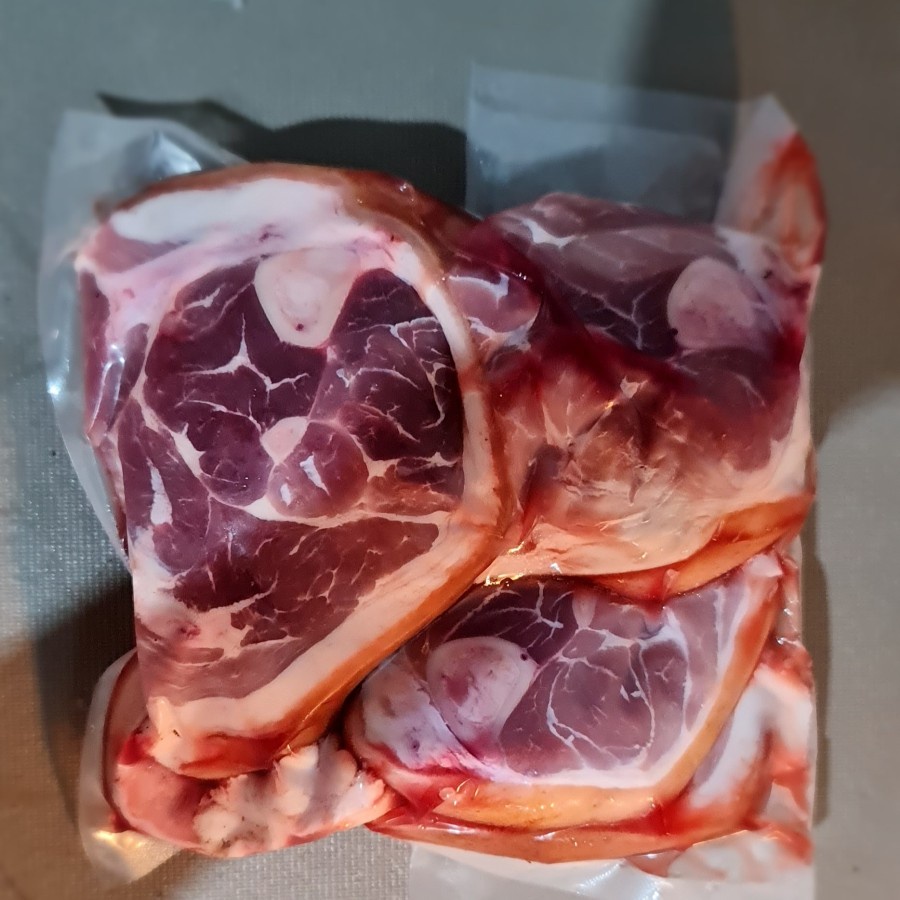 

Pork knuckle / Betis Babi Potong