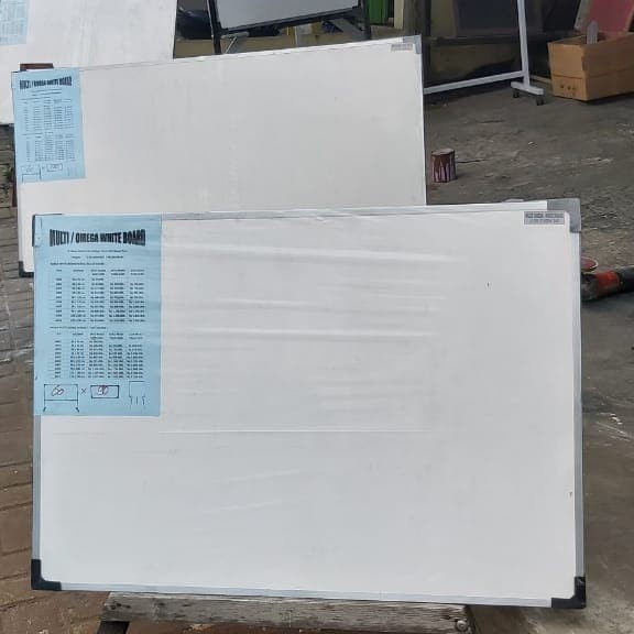 

whiteboard gantung 60 x 80 nonmagnet