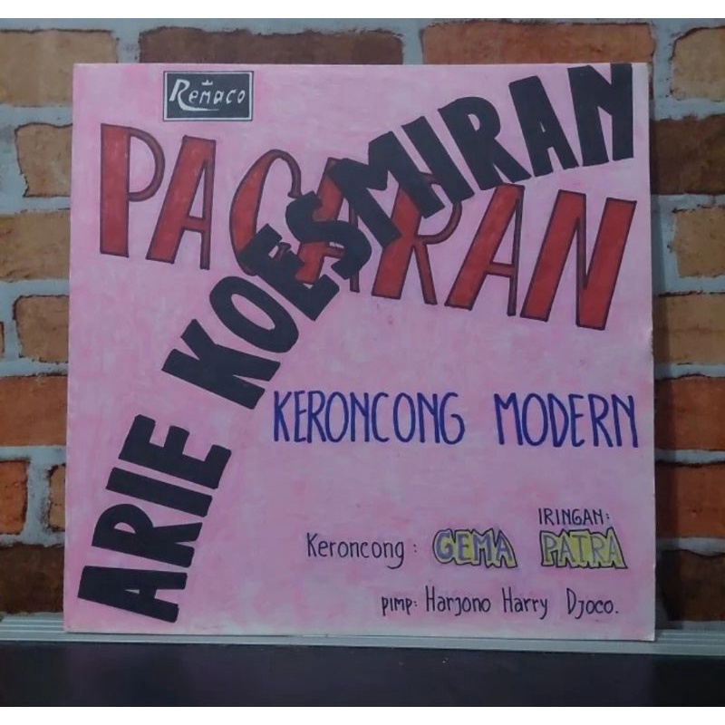 Vinyl Piringan Hitam 12 inch Arie Koesmiran-Pacaran