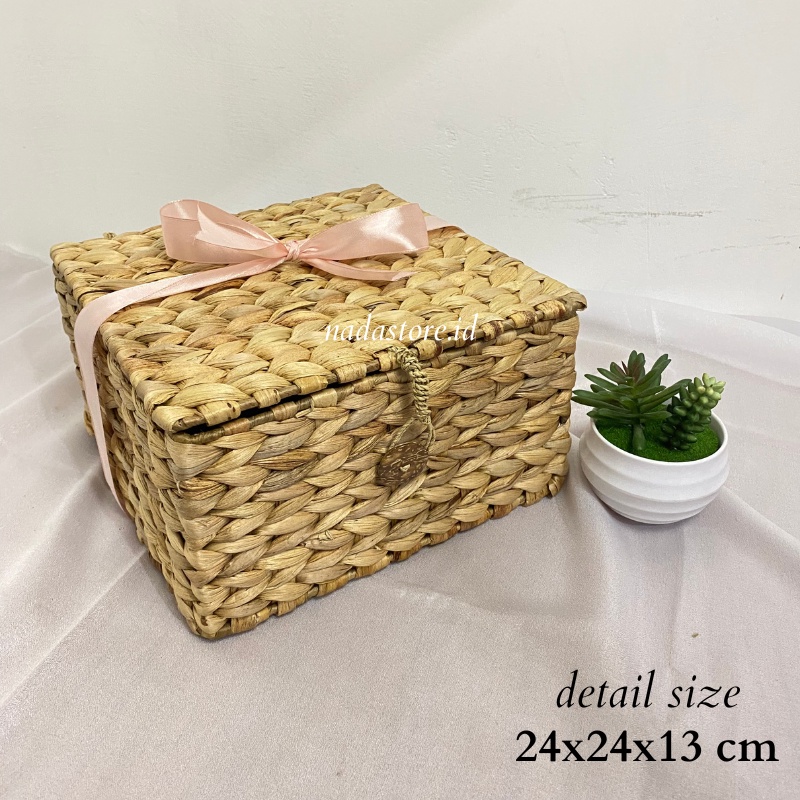 RUSTIC HOME STORAGE BOX MULTIFUNGI / HAMPERS BOX / KOTAK PARCEL / KERANJANG  Keranjang Anyaman Eceng Gondok | Tempat Penyimpanan Enceng