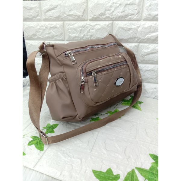 tas selempang chibau wanita 4 resleting
