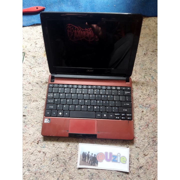 Netbook/Laptop Acer Aspire One D270 kondisi Matot