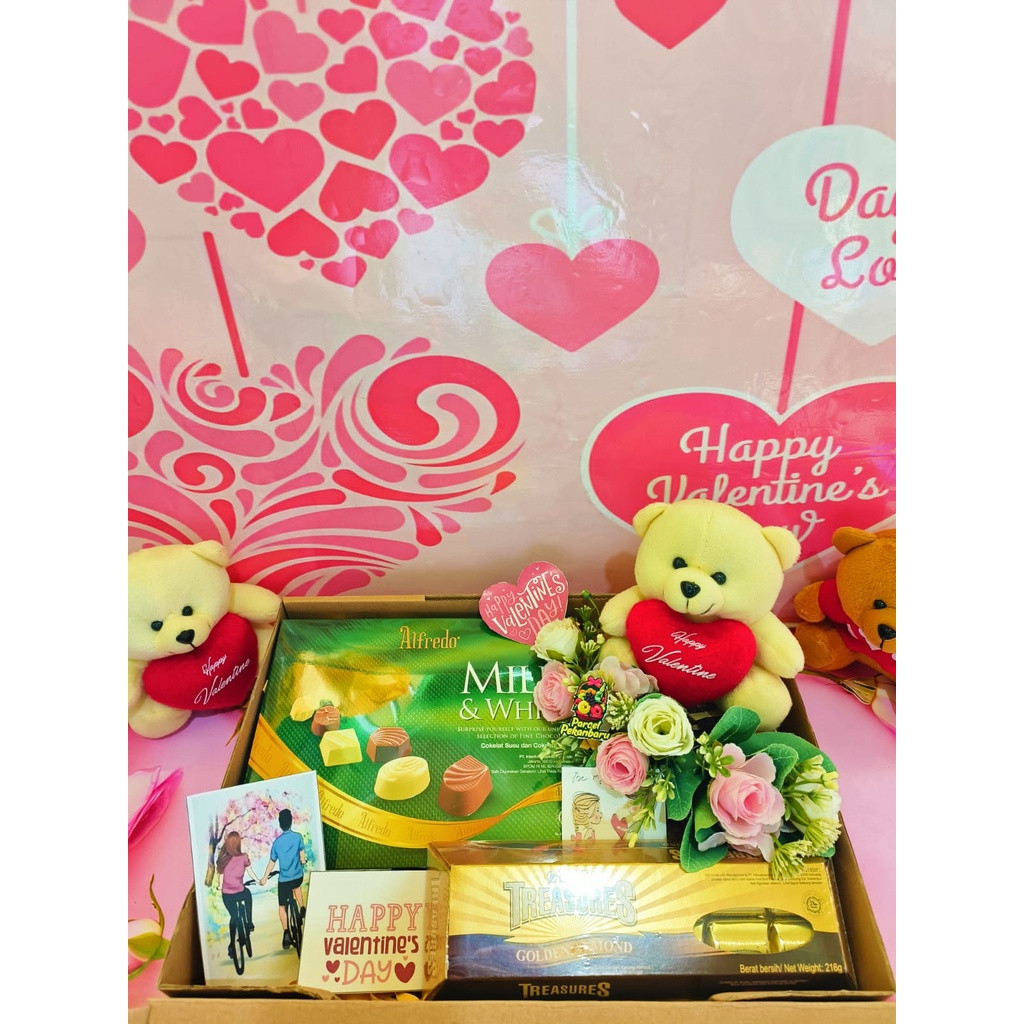 

Love Hampers | Valentine Gift | Kado Kasih Sayang - Grow Old Together