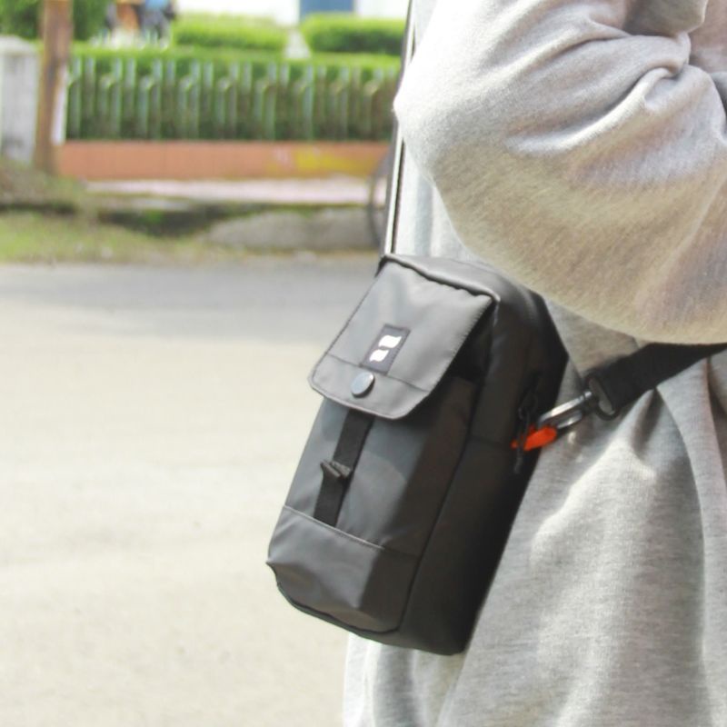 Tas selempang mini Fansy Woody Slingbag waterproof