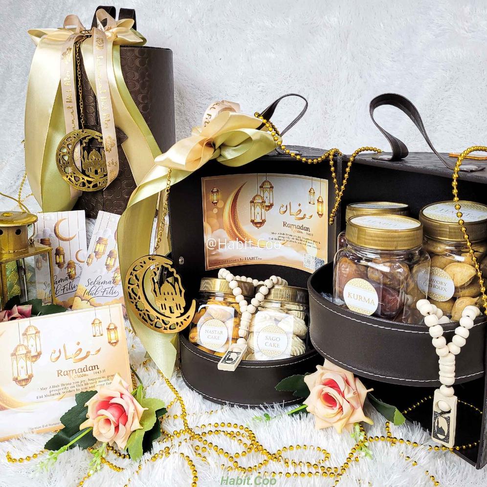 

Produk - Hampers Lebaran Eid Adha Hantaran Idul Fitri Kado Murah Hadiah Gift Parcel Adha Premium Grosir Cod Promo Best Seller!!