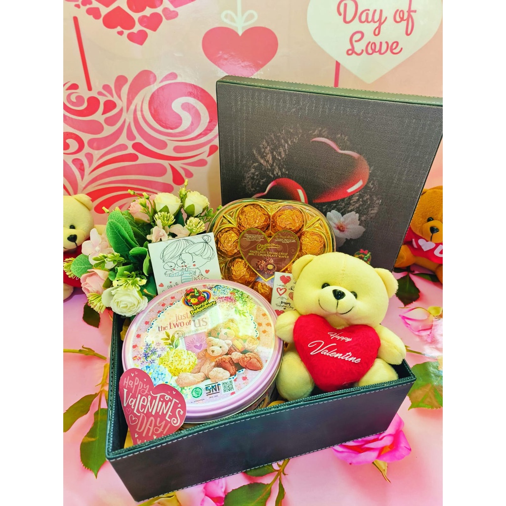 

Love Hampers | Valentine Gift | Kado Kasih Sayang - You're Mine