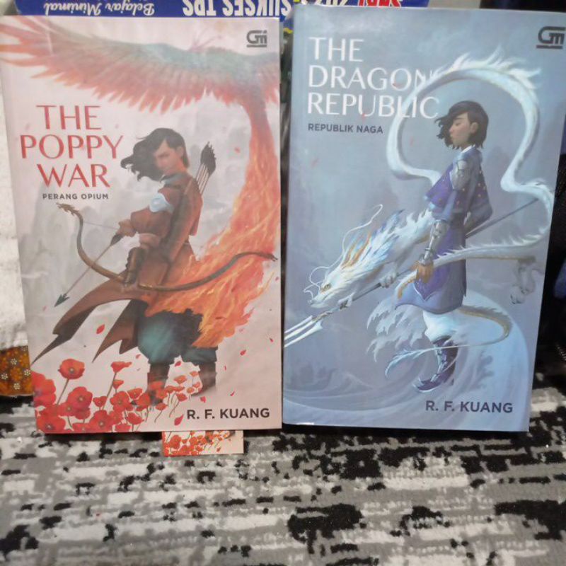 the poppy war & the dragon republic preloved (booked)