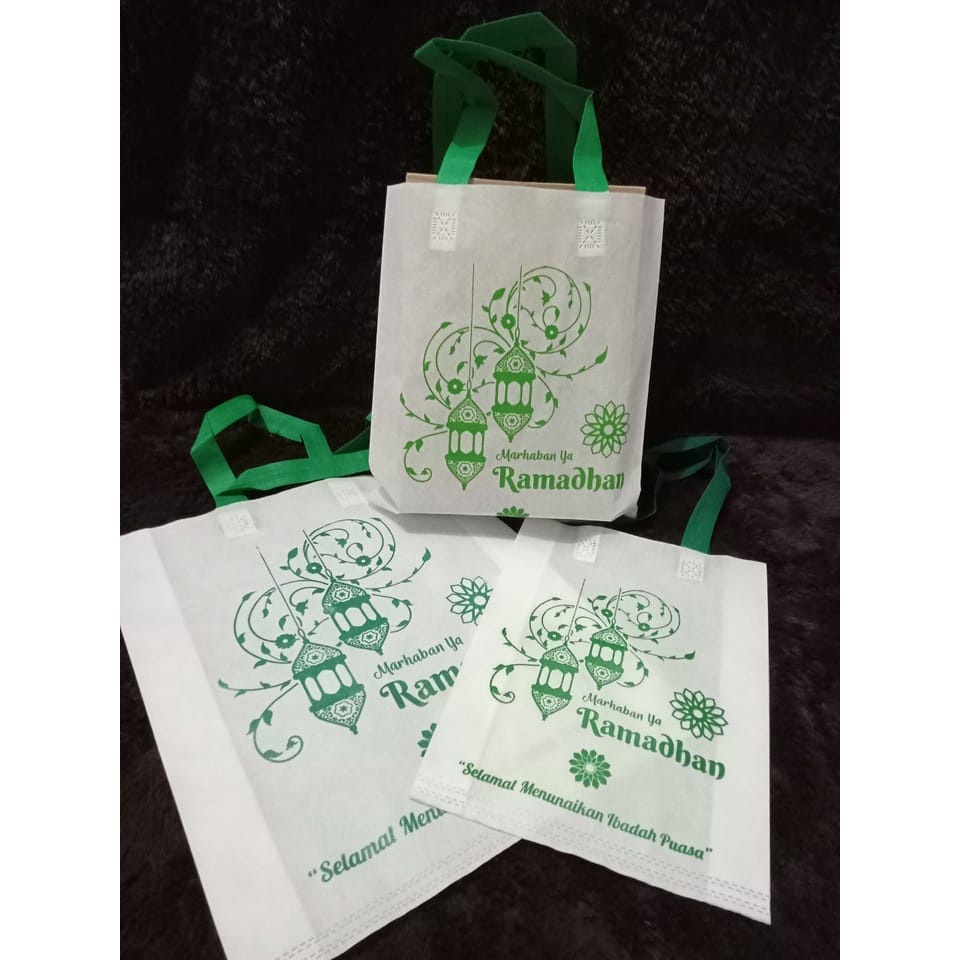 

1 Lusin GOODIE BAG Handle (HLS) edisi Marhaban ya Ramadhan DESAIN TAHUN 2023 ukuran 25x35cm